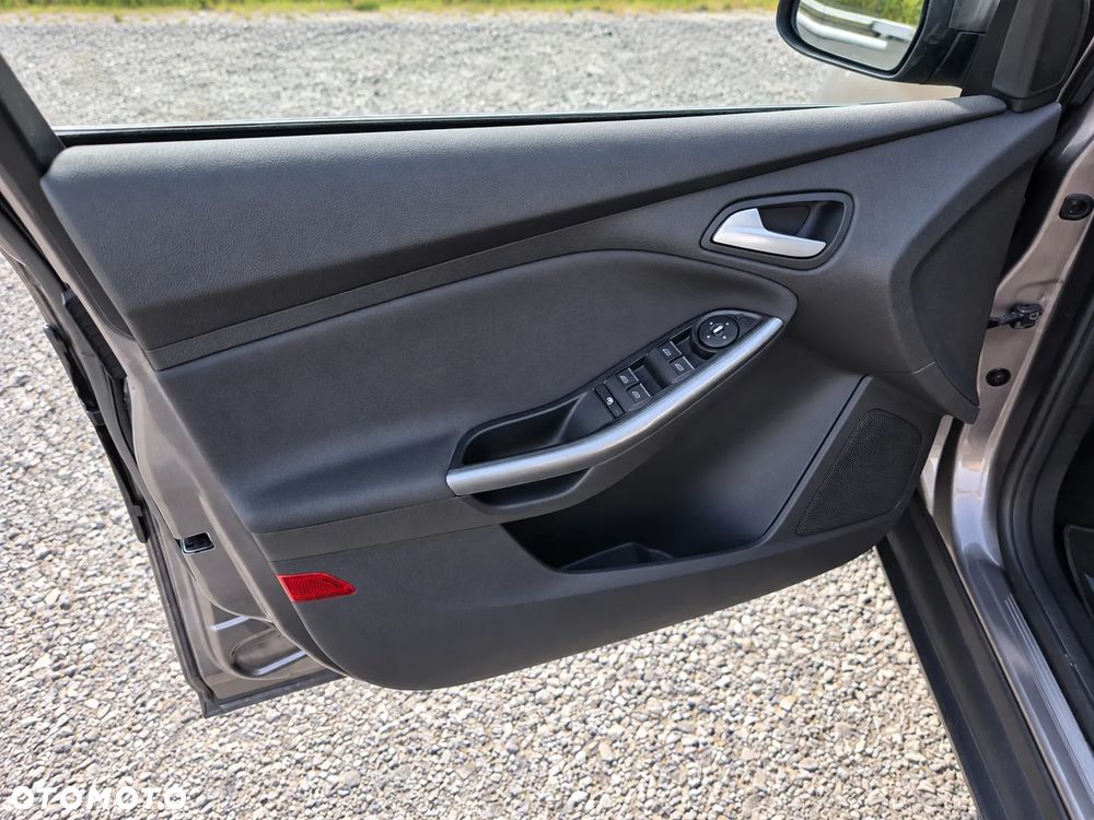 Ford Focus 1.0 EcoBoost STart-Stopp-System TITANIUM - 16
