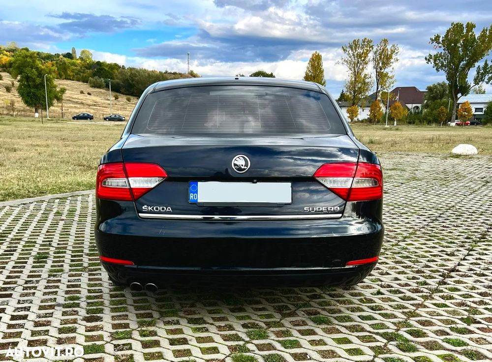 Skoda Superb 2.0 TDI Ambition - 5