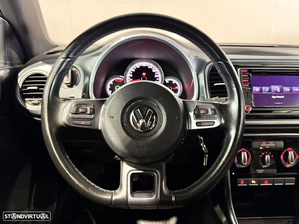 VW New Beetle 2.0 TDI Design - 32