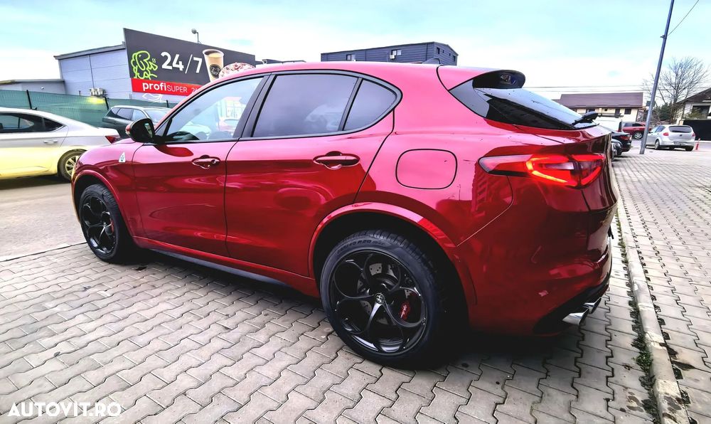 Alfa Romeo Stelvio 2.9 V6 Turbo AWD AT8 Quadrifoglio - 4