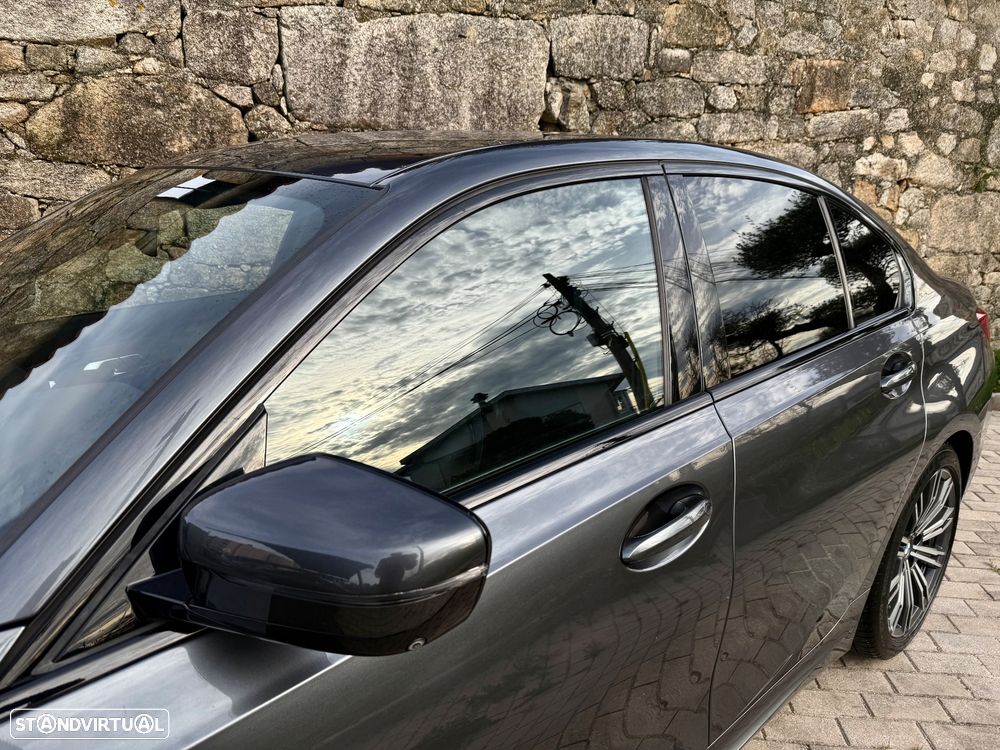 BMW 320 d Pack M Shadow Auto - 16