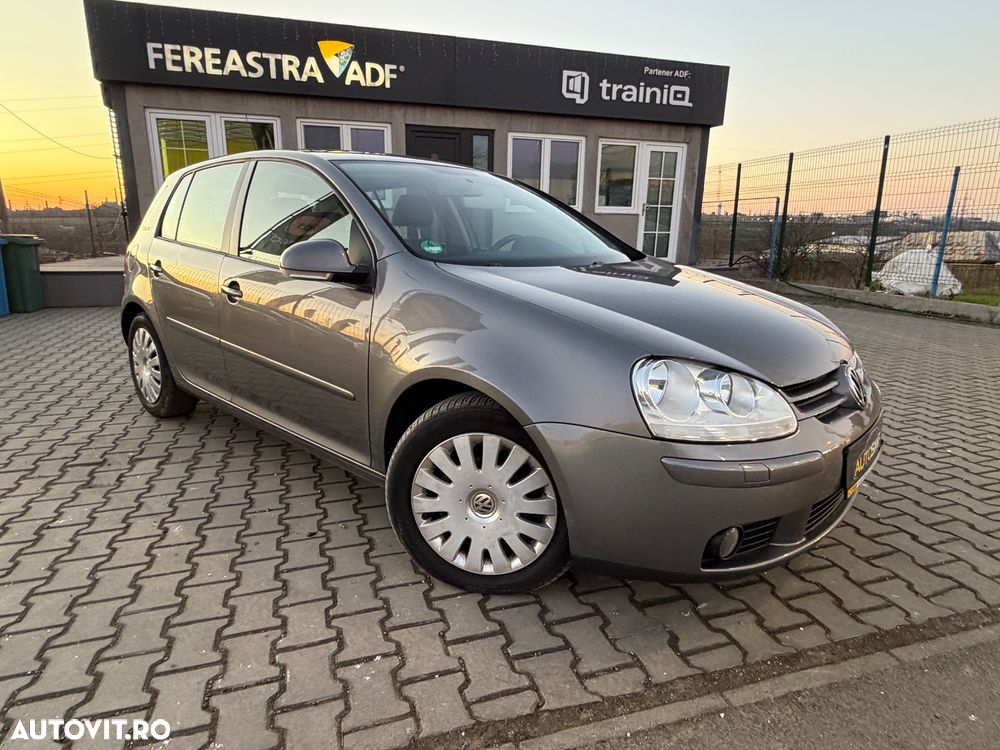 Volkswagen Golf 1.9 TDI DPF Tour - 3