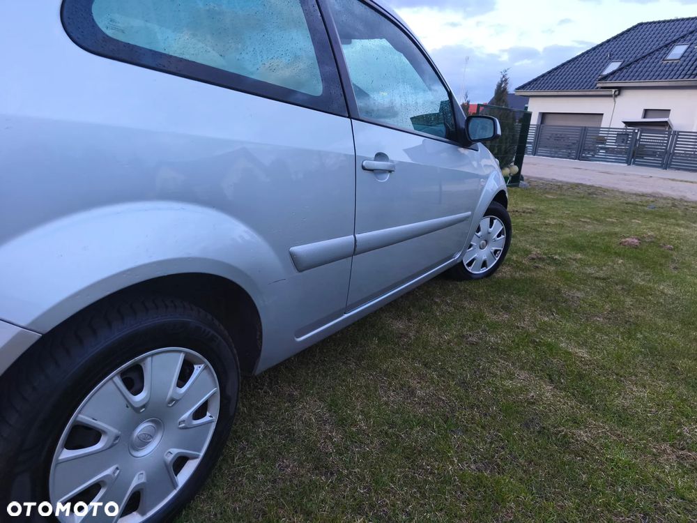 Ford Fiesta 1.3 Fun - 8