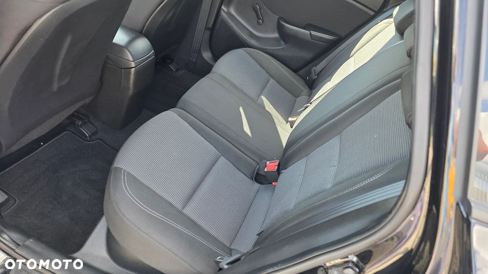 Hyundai i30 1.4 Fifa World Cup Edition - 17