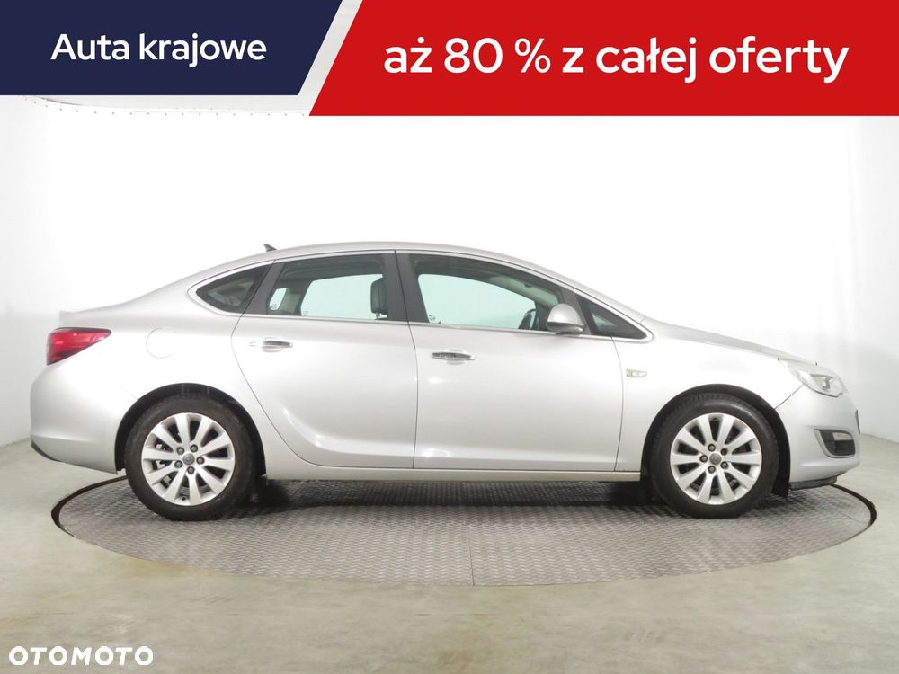 Opel Astra - 8