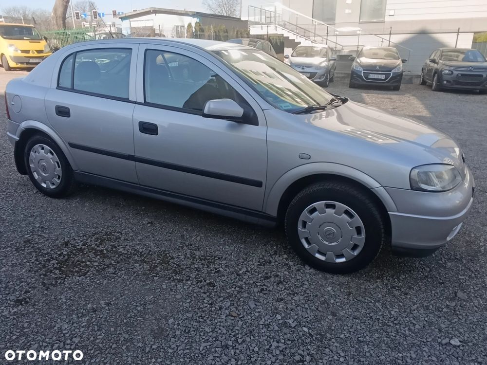 Opel Astra - 8