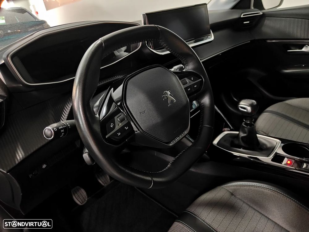 Peugeot 208 1.2 PureTech Allure Pack - 38