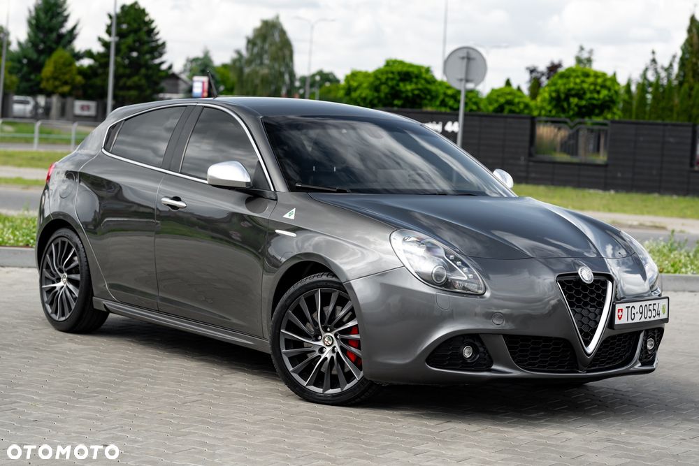 Alfa Romeo Giulietta 1.8 TBi 16V Quadrifoglio Verde - 2