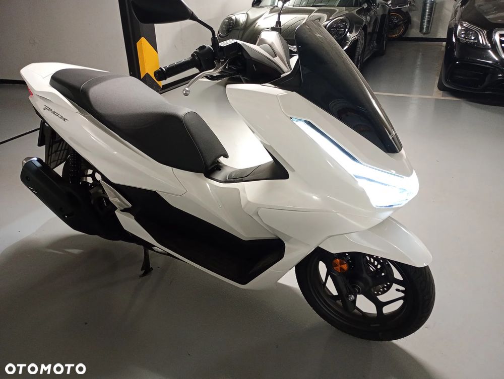 Honda PCX - 1