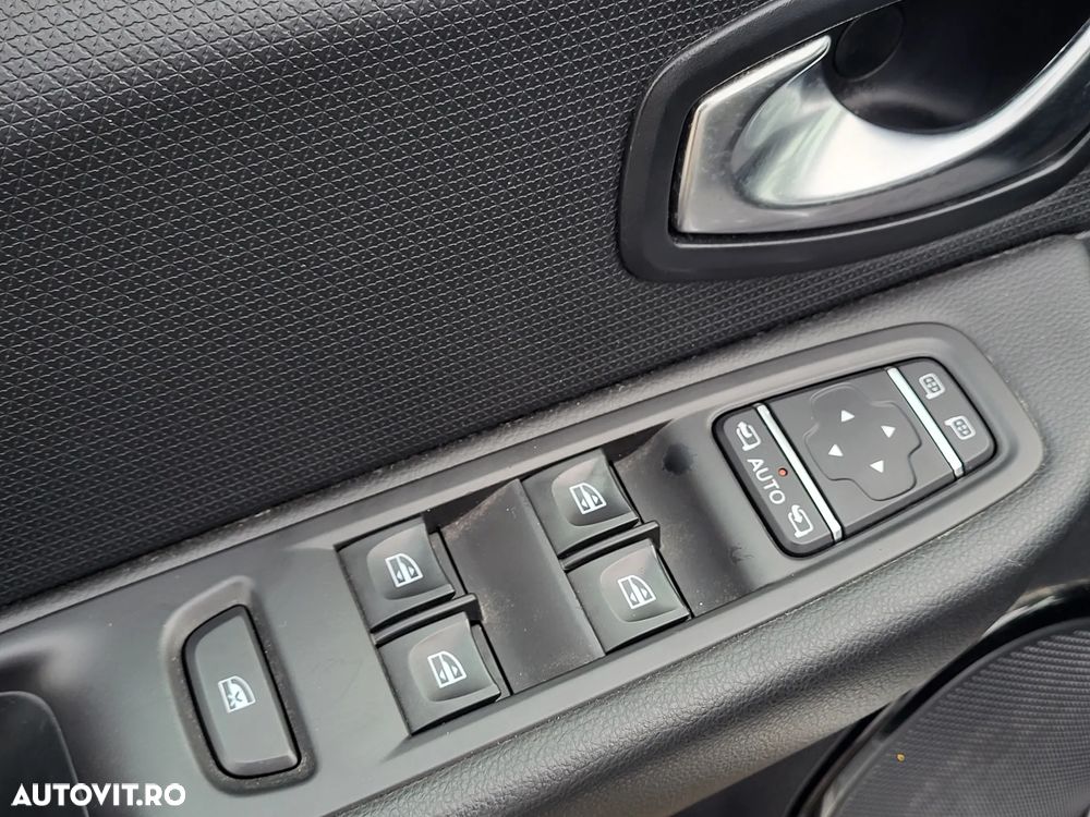 Renault Clio Grandtour (Energy) TCe 90 Start & Stop INTENS - 11