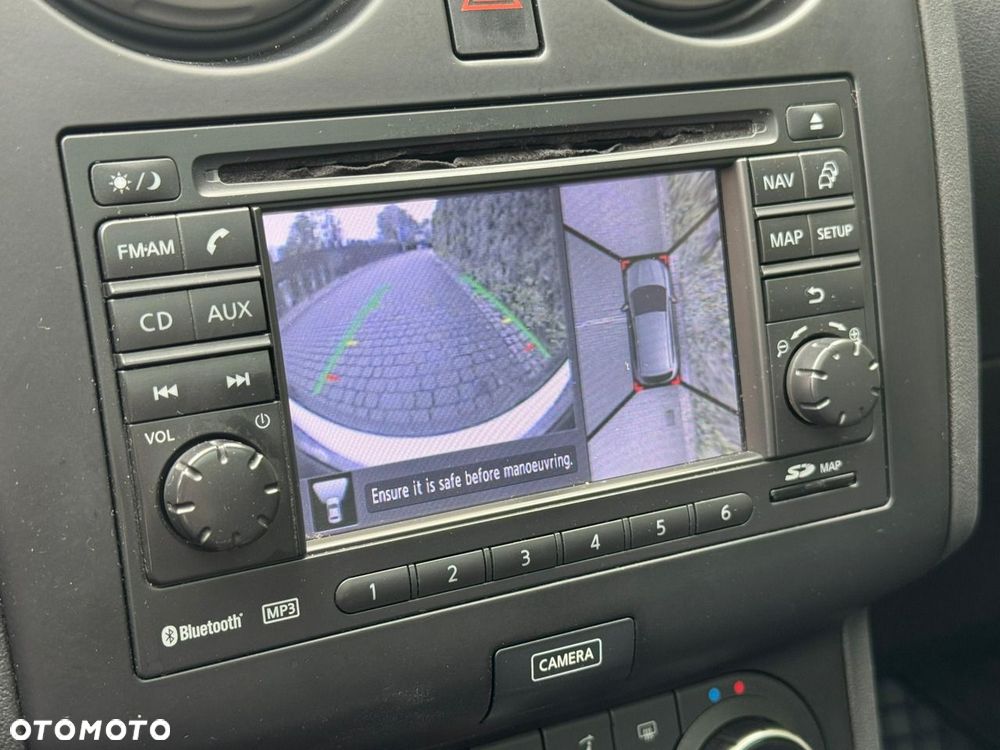 Nissan Qashqai 2.0 360 - 12