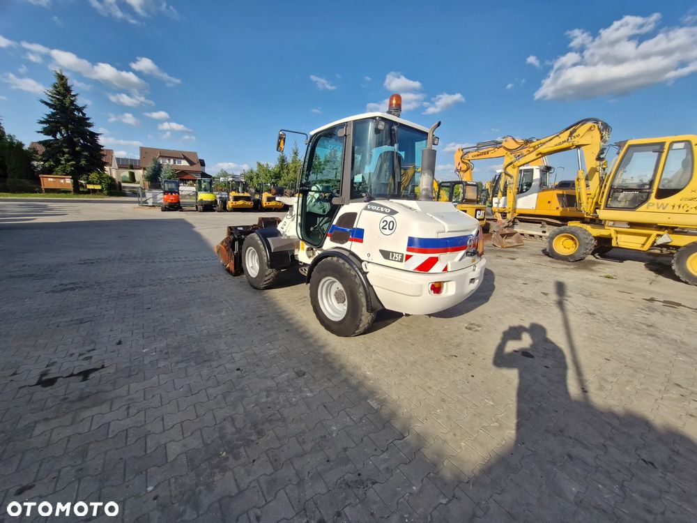 Volvo L25