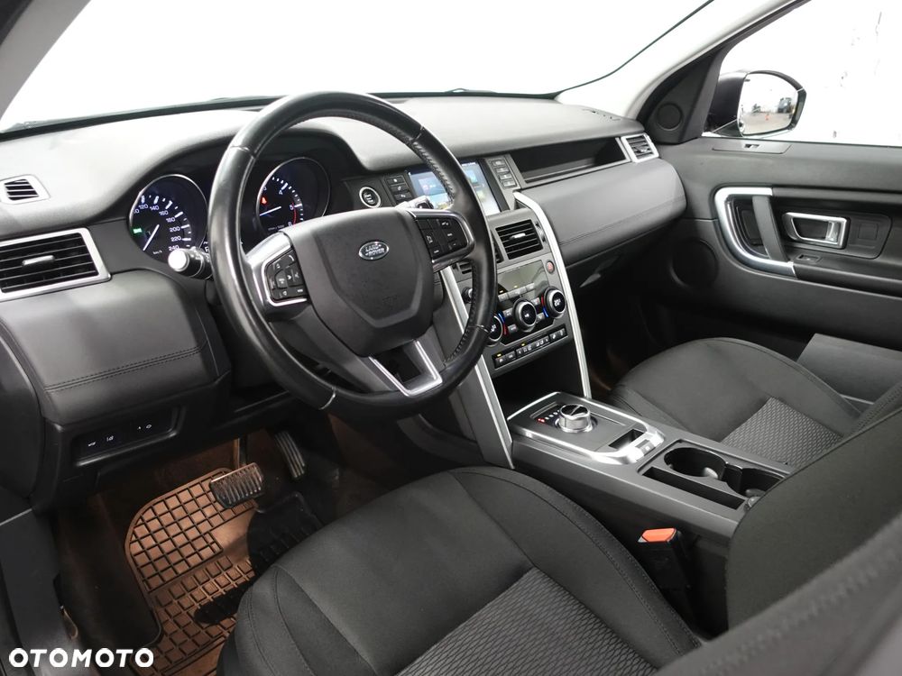 Land Rover Discovery Sport - 18