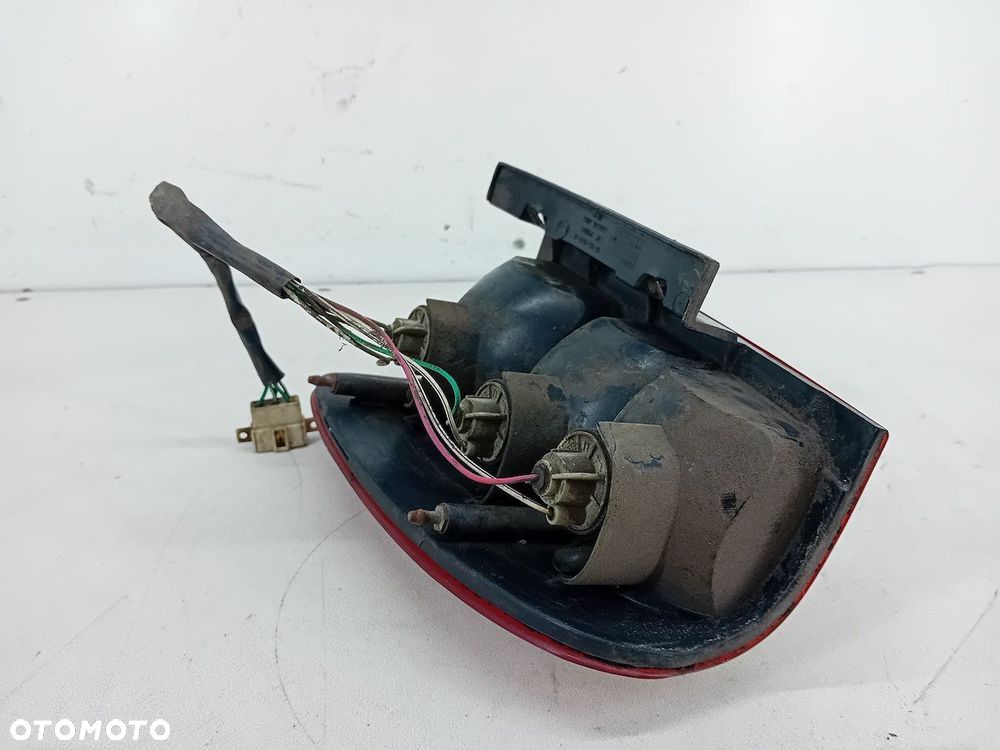 LAMPA TYLNA LEWA LANDWIND X6 ( 03 - 10 ) - 2