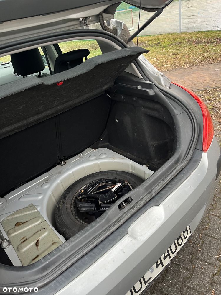 Peugeot 308 1.6 HDi Premium - 6