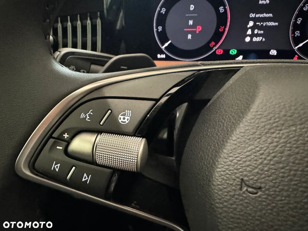 Skoda Superb 2.0 TDI SCR 4x4 L&K DSG - 15