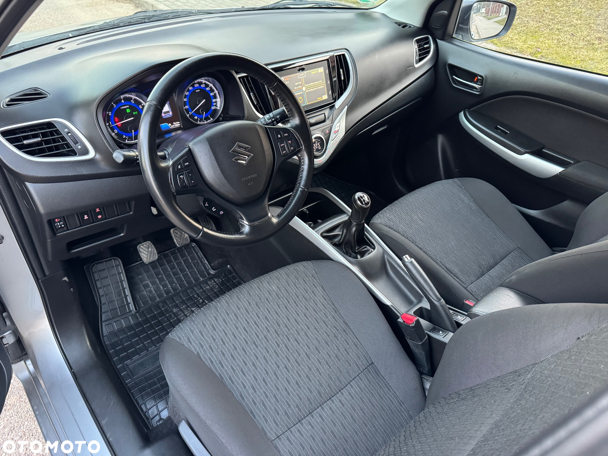 Suzuki Baleno 1.0 T Premium Plus - 28