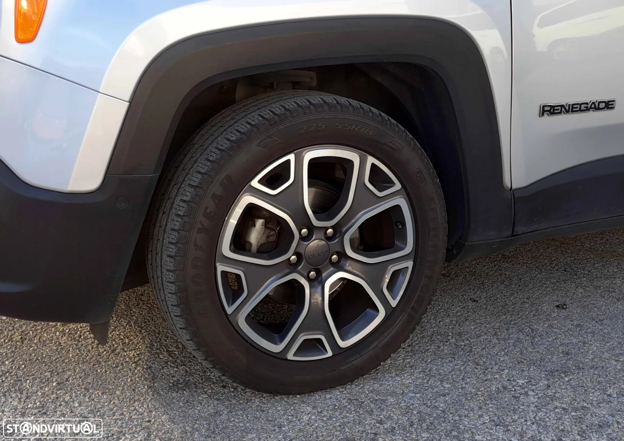 Jeep Renegade 1.6 MJD Limited DCT - 24