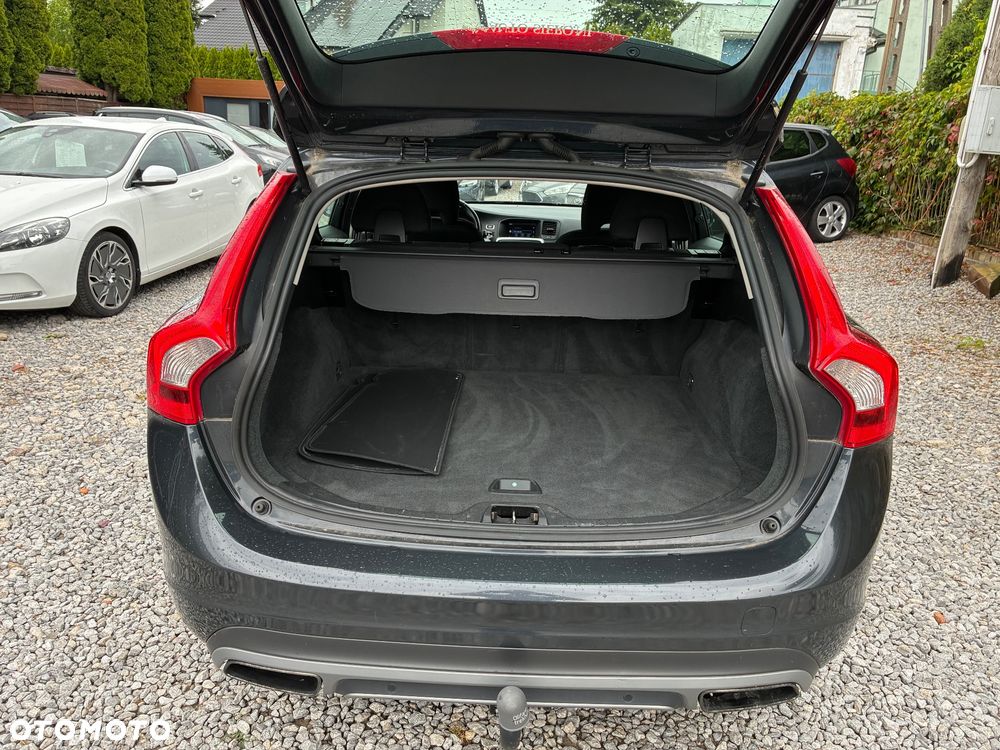 Volvo V60 D2 Base - 11