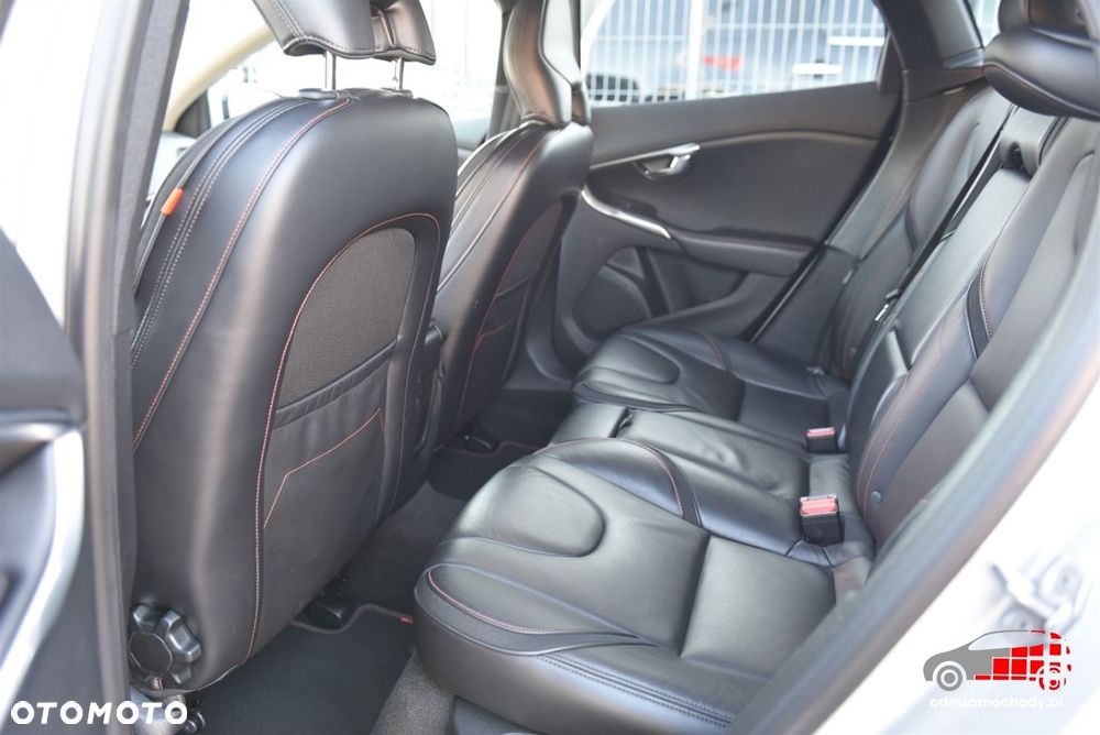 Volvo V40 - 14