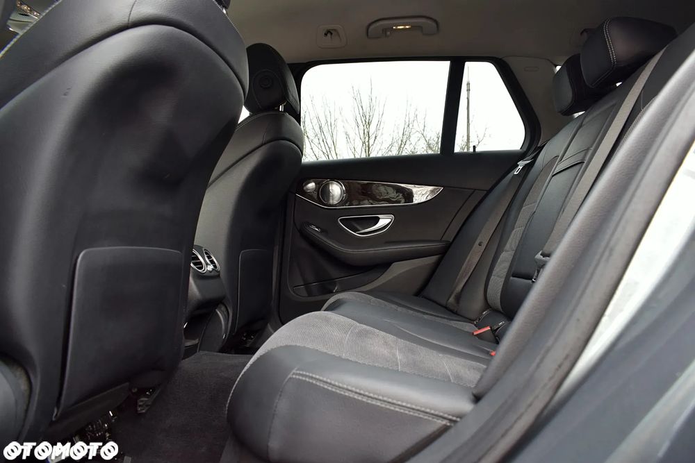 Mercedes-Benz Klasa C 200 (BlueEFFICIENCY) 7G-TRONIC - 7