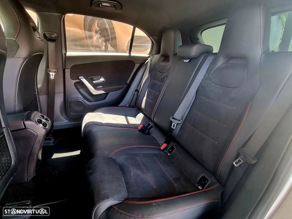 Mercedes-Benz A 180 d 7G-DCT AMG Line - 13