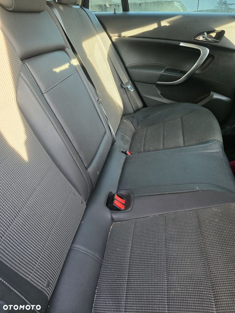 Opel Insignia 1.8 - 2