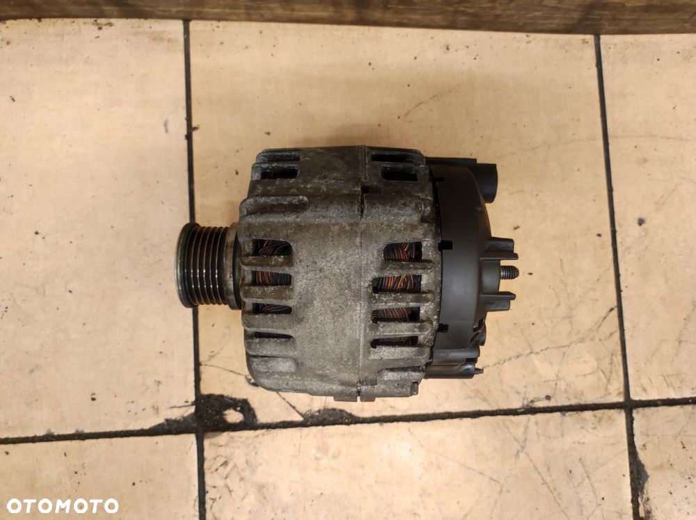 Alternator VW touran iii 3 5t 2.0 tdi - 3