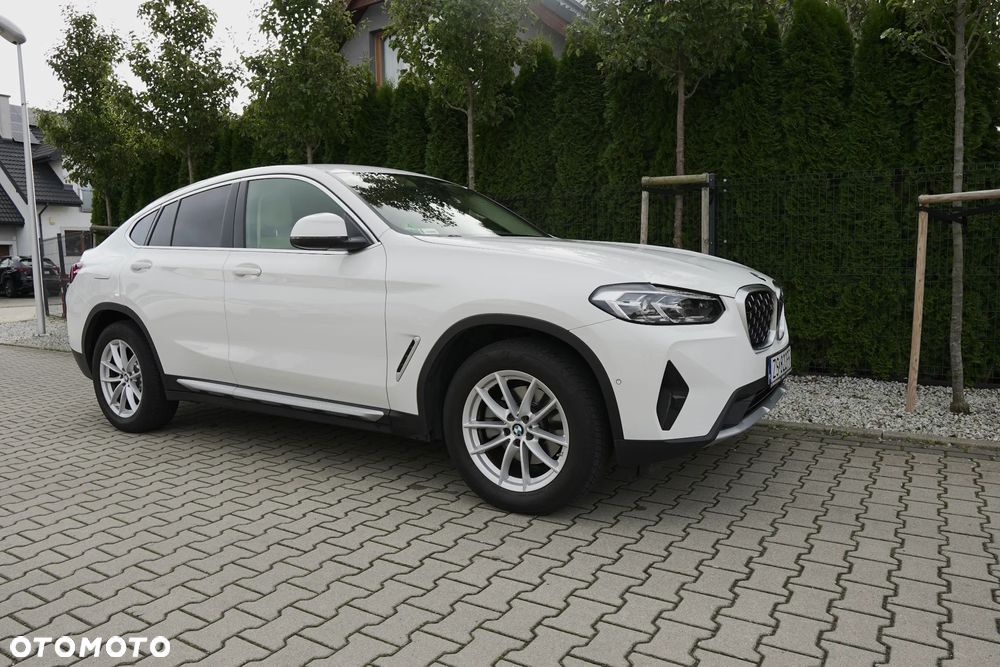 BMW X4 xDrive20i sport - 1