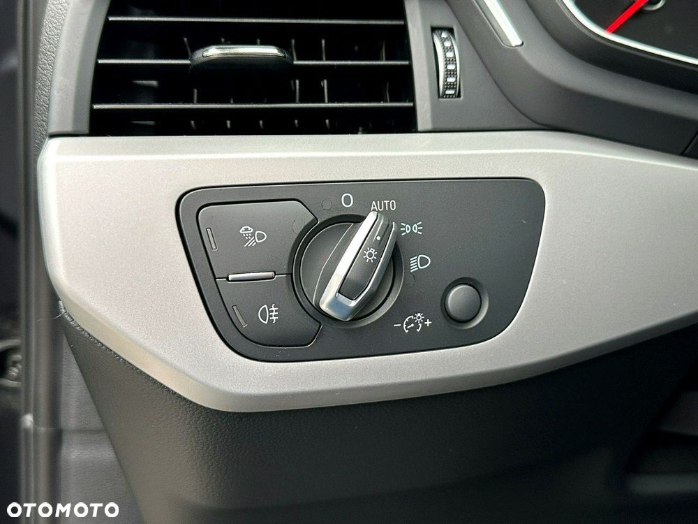 Audi A4 Allroad - 38