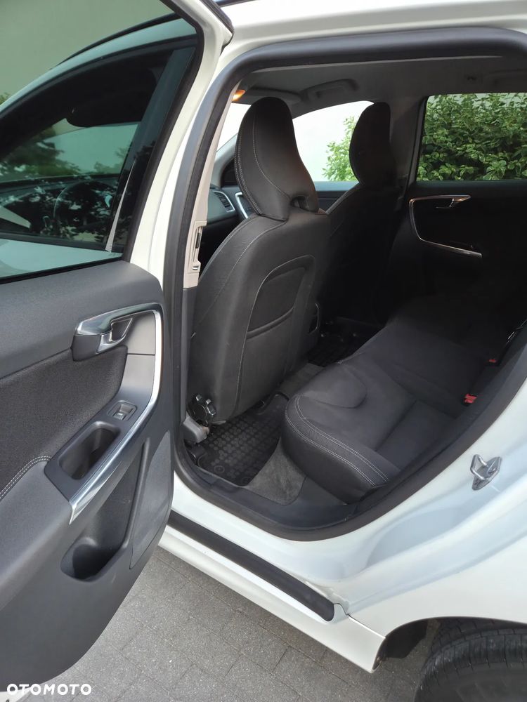 Volvo XC 60 D4 Drive-E Base - 7