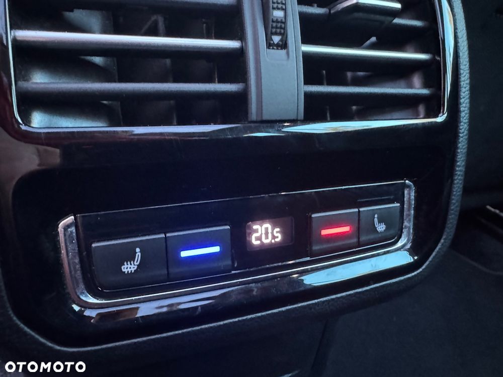 Volkswagen Passat 2.0 TDI SCR DSG Highline - 27