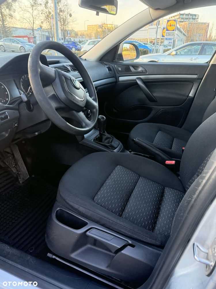 Skoda Octavia 1.6 Tour Classic - 9
