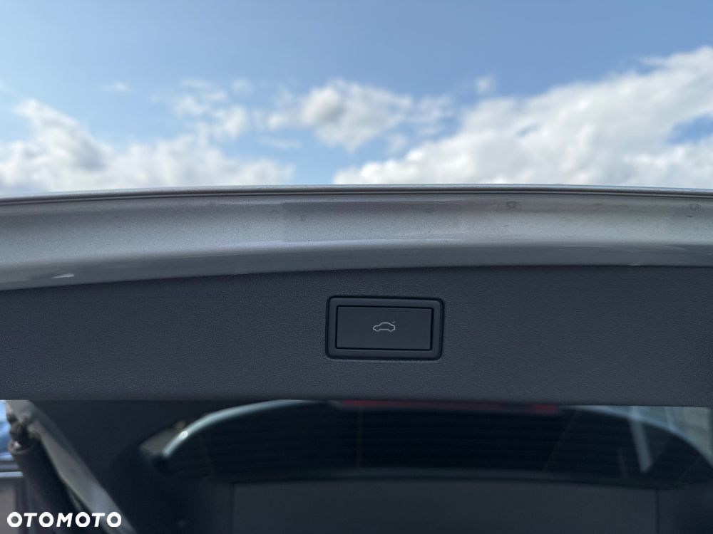 Volkswagen Tiguan - 13