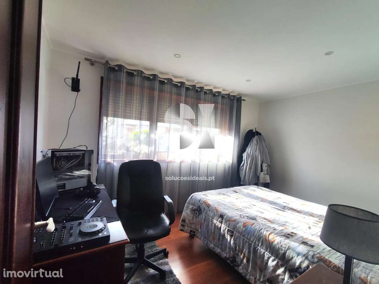 Moradia T-3 +T-3 - Grande imagem: 4/21