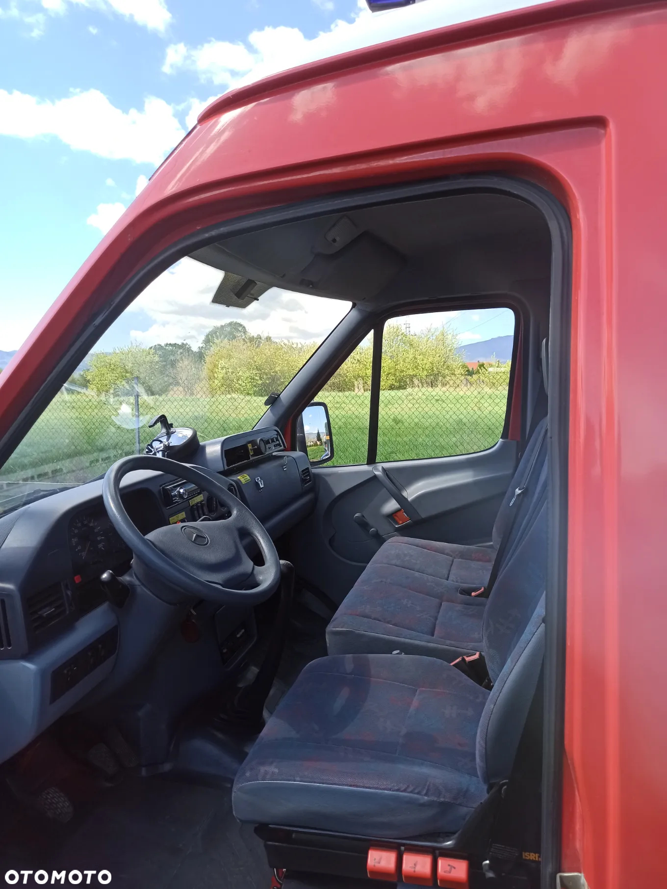 Mercedes-Benz Sprinter - 16