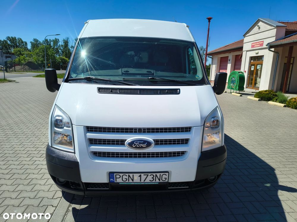 Ford Transit - 11