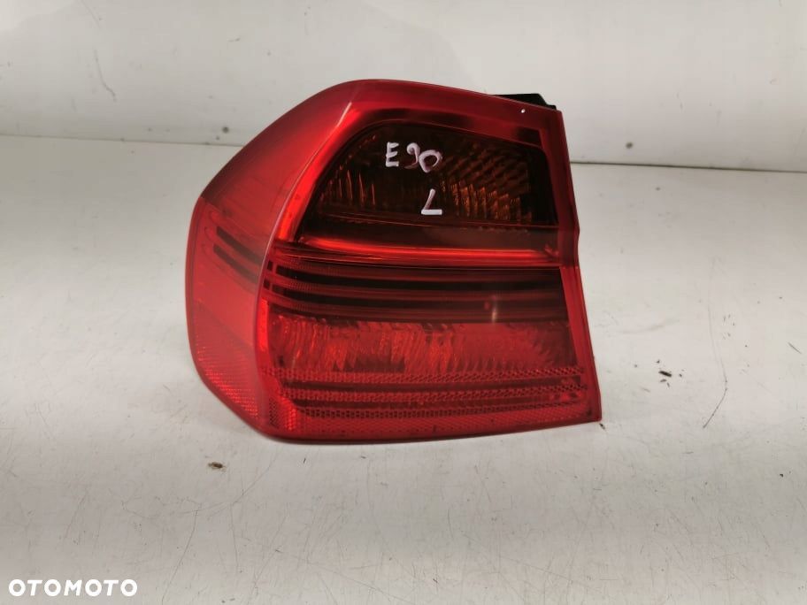 LAMPA LEWA TYLNA TYŁ BMW 3 E90 SEDAN 05-12 - 4