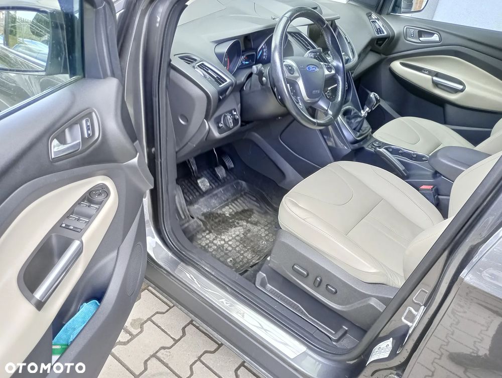 Ford Kuga 2.0 TDCi 4WD Titanium - 18