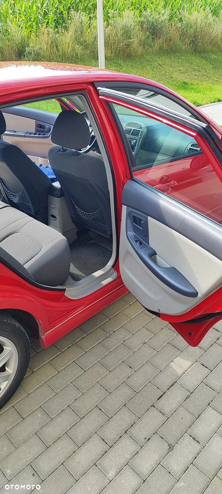 Kia Cerato - 34