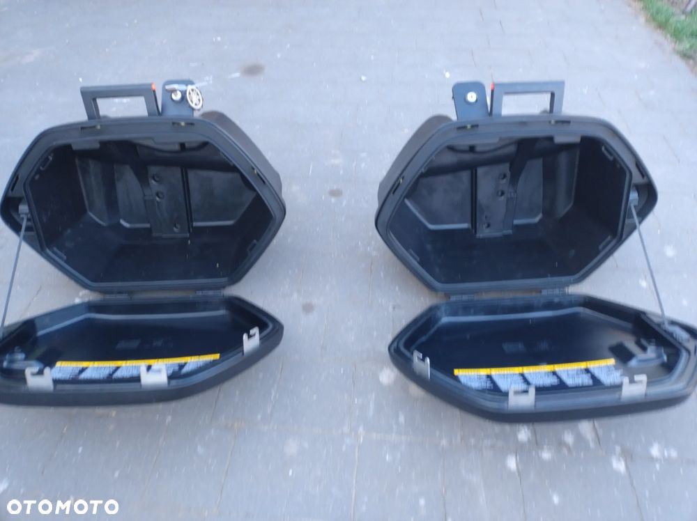 Yamaha FJR  1300 tempomat lusterka tdm mt tracer kufry siedzenie oryginał siodło bagażnik rączki szyba kufer lusterko zaślepki szyby osłona zaślepki szyby  po 2006 r uchwyt podwyższenie lusterek zadupek zamki kufra zaślepki - 7