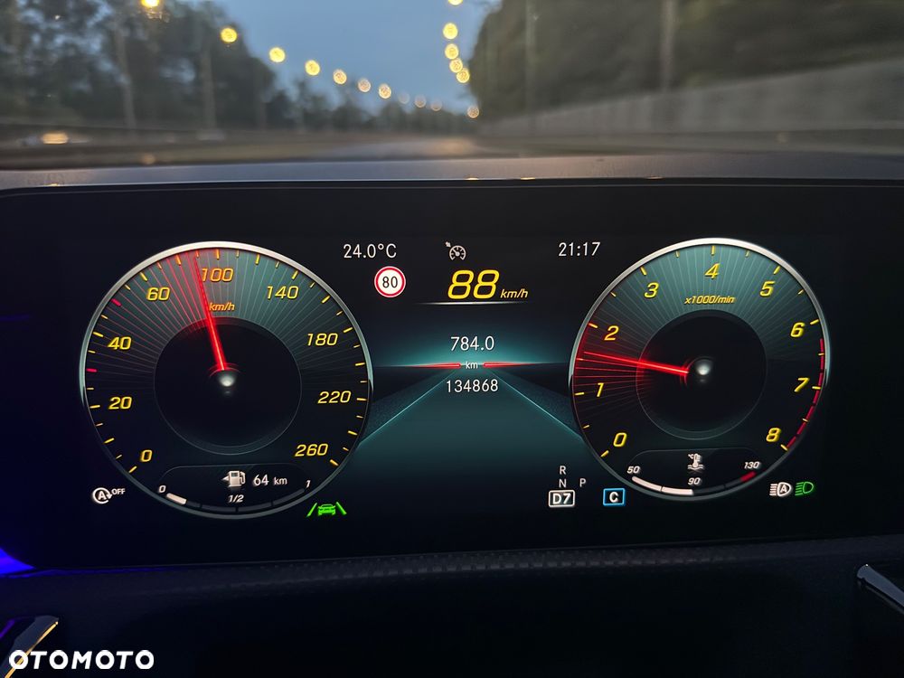 Mercedes-Benz CLA 200 AMG Line 7G-DCT - 28