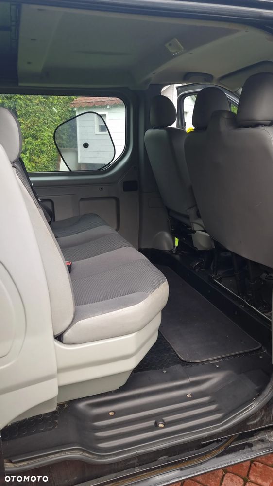 Opel Vivaro - 11
