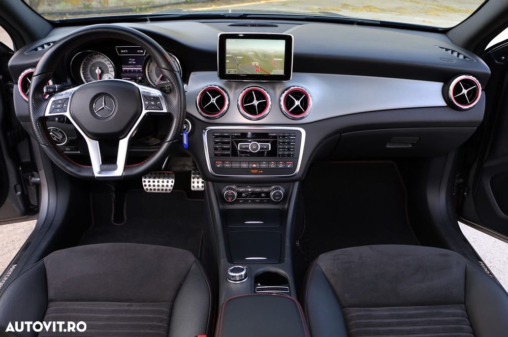 Mercedes-Benz GLA 220 CDI 4MATIC 7G-DCT AMG Line - 19