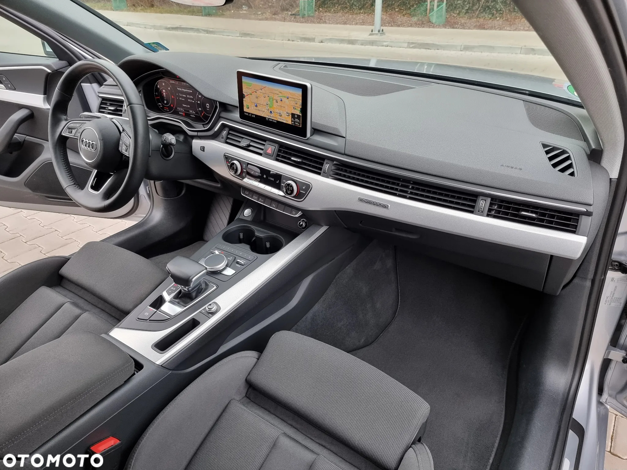 Audi A4 Avant 3.0 TDI quattro S tronic - 34