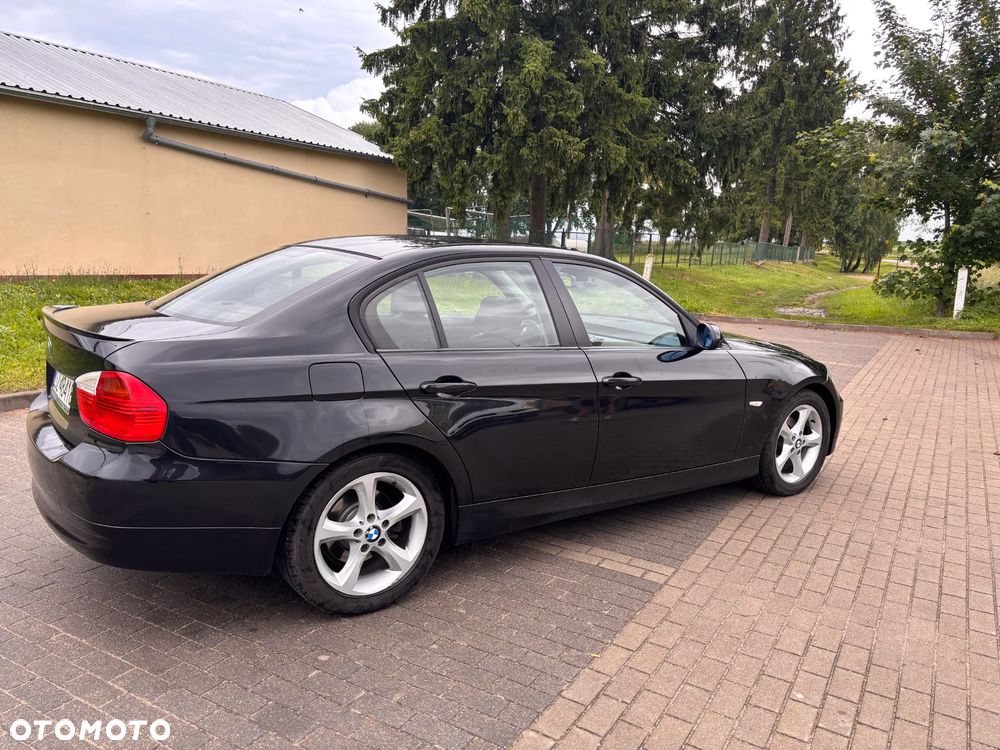 BMW Seria 3 318d - 5