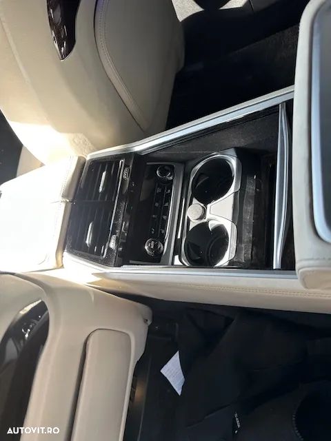BMW Seria 7 750Li xDrive - 5