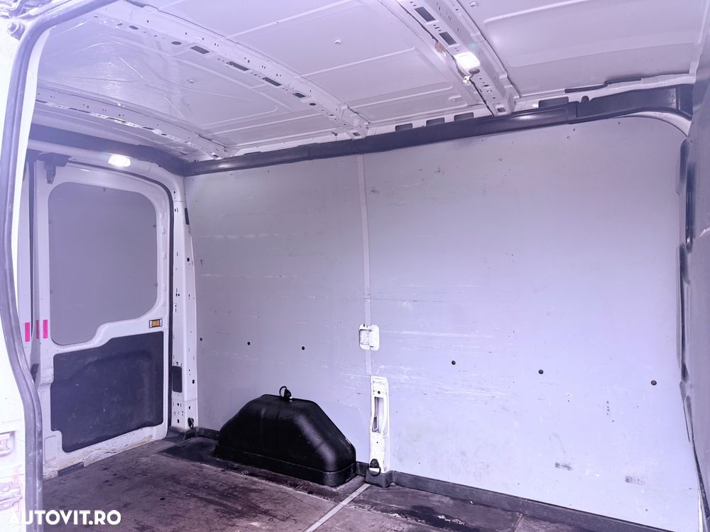 Ford Transit - 16