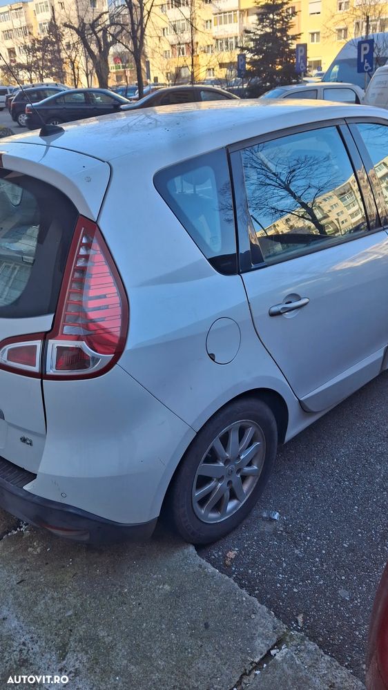 Renault Scenic ver-1-5dci-dynamique - 3