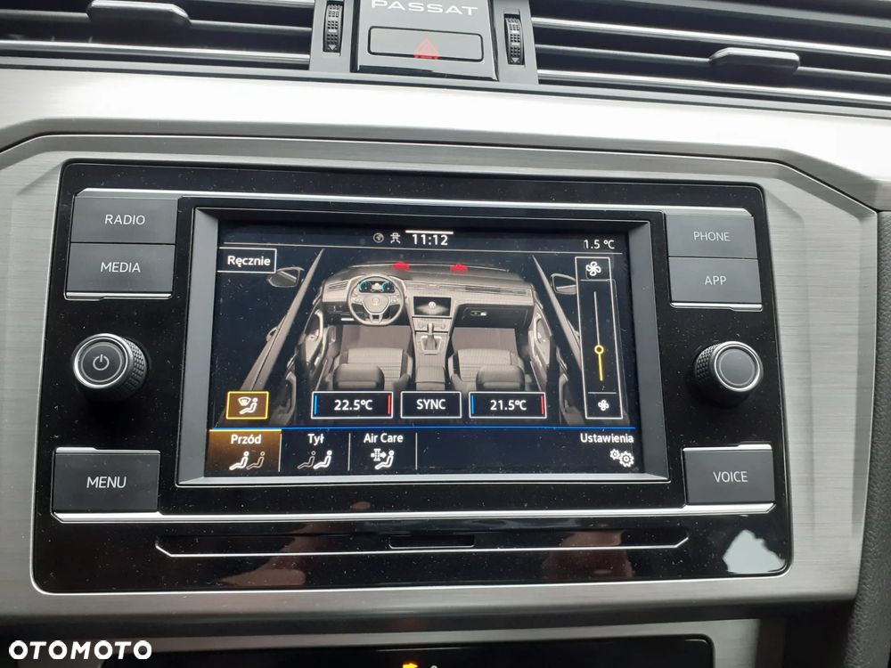 Volkswagen Passat - 16